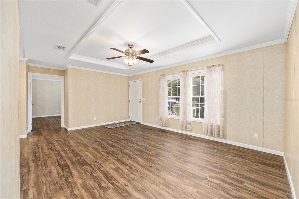 На продажу: $169,900 (3 спален, 2 ванн, 1250 Квадратных фут)