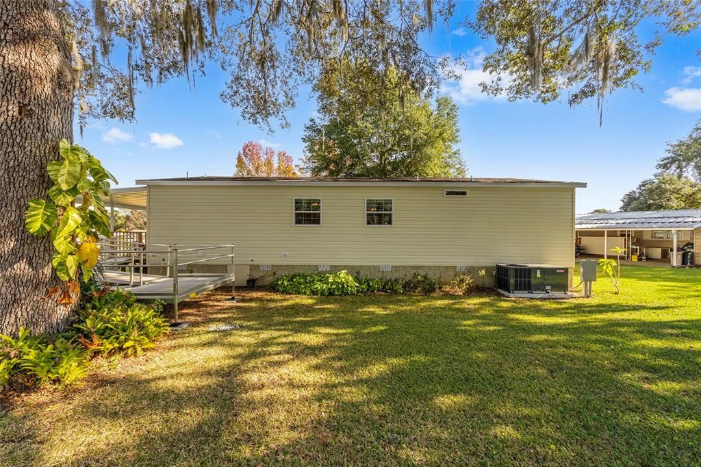 На продажу: $169,900 (3 спален, 2 ванн, 1250 Квадратных фут)