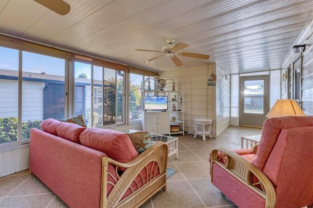 Activo con contrato: $179,900 (2 camas, 2 baños, 1120 Pies cuadrados)