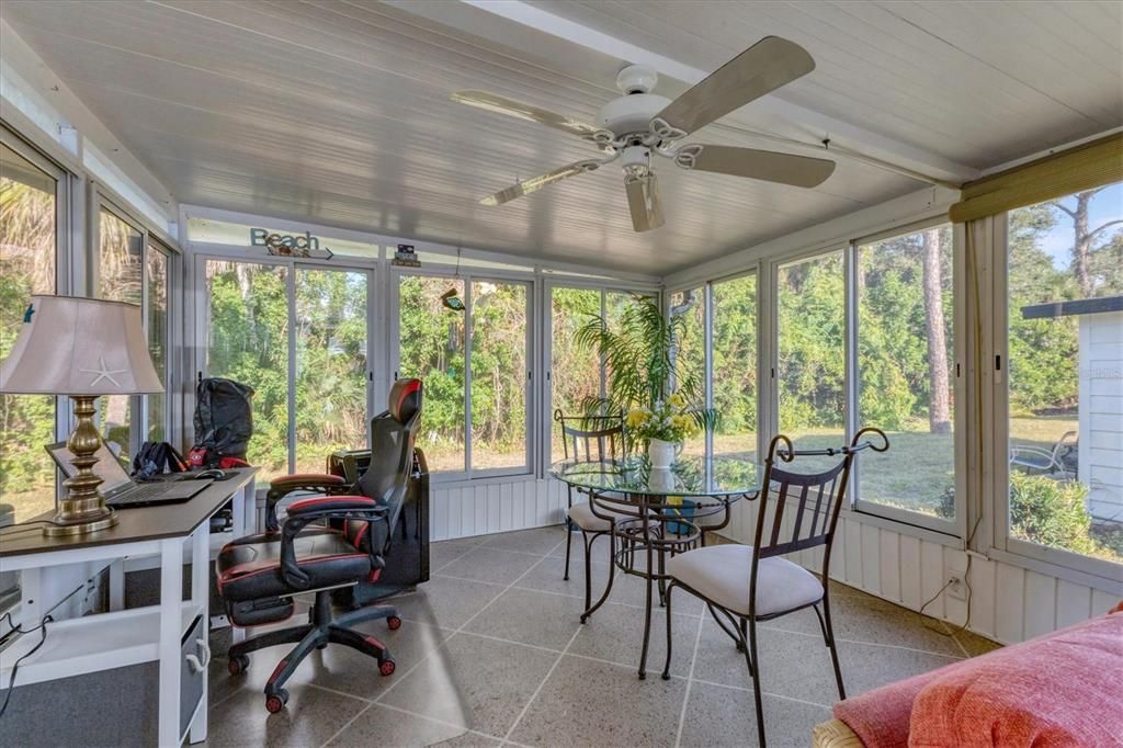 Activo con contrato: $179,900 (2 camas, 2 baños, 1120 Pies cuadrados)