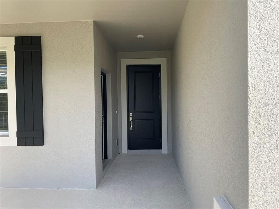 Под контрактом: $2,300 (3 спален, 2 ванн, 2109 Квадратных фут)