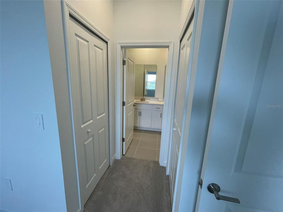 Под контрактом: $2,300 (3 спален, 2 ванн, 2109 Квадратных фут)