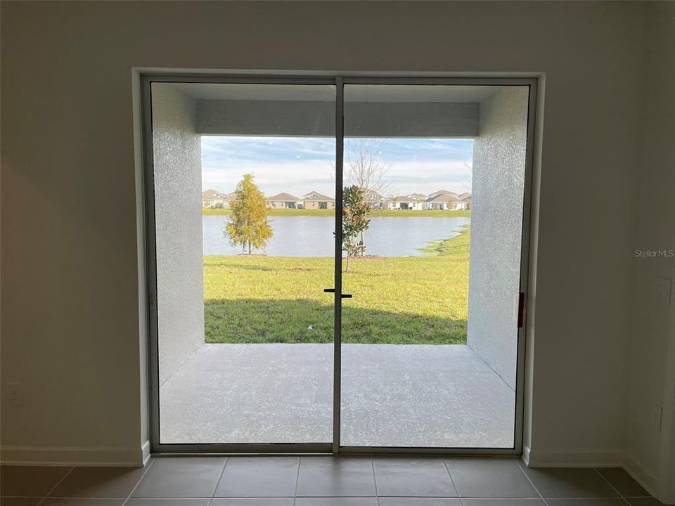 Под контрактом: $2,300 (3 спален, 2 ванн, 2109 Квадратных фут)