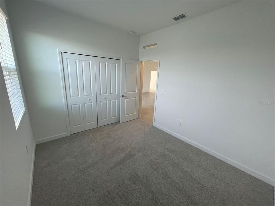 Под контрактом: $2,300 (3 спален, 2 ванн, 2109 Квадратных фут)