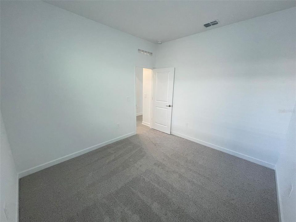 Под контрактом: $2,300 (3 спален, 2 ванн, 2109 Квадратных фут)