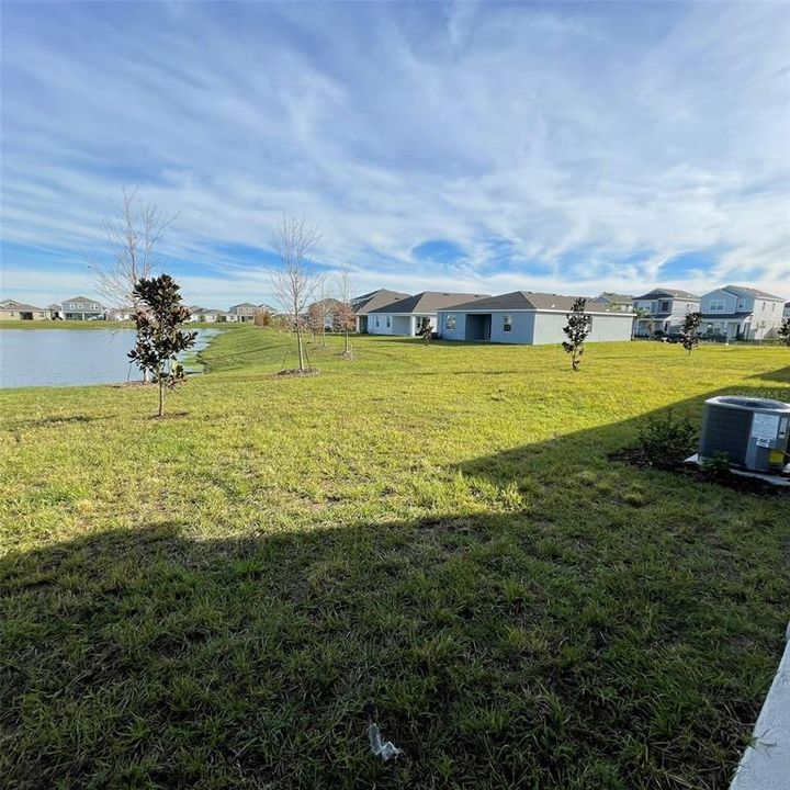 Под контрактом: $2,300 (3 спален, 2 ванн, 2109 Квадратных фут)