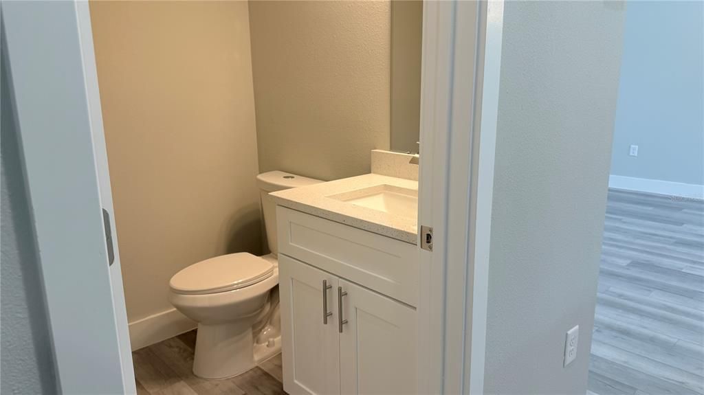 For Sale: $349,900 (4 beds, 2 baths, 1695 Square Feet)