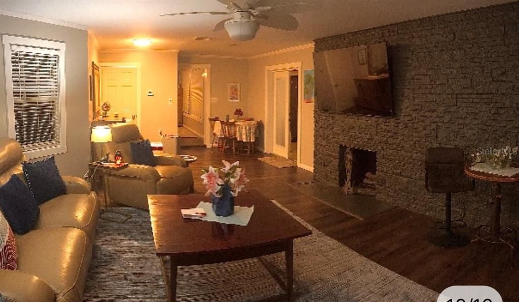 For Sale: $850,000 (5 beds, 4 baths, 3733 Square Feet)