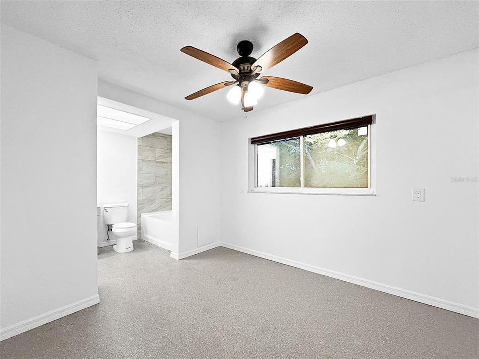 For Sale: $389,000 (4 beds, 3 baths, 2348 Square Feet)