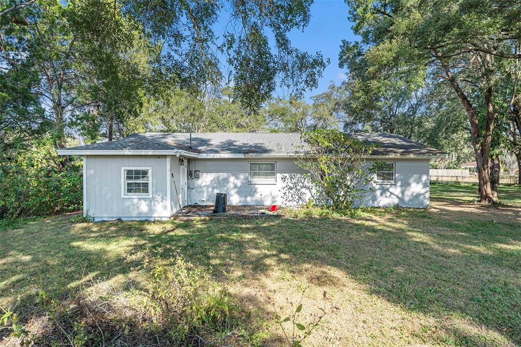 Activo con contrato: $250,000 (3 camas, 2 baños, 1462 Pies cuadrados)