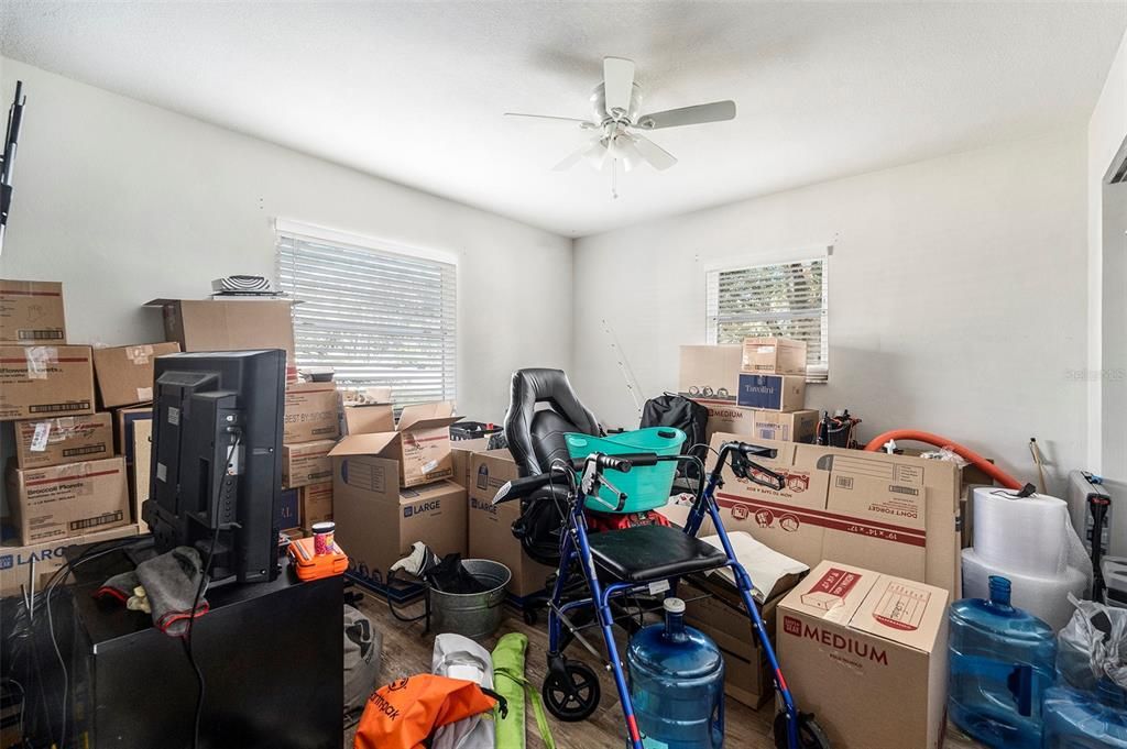 Activo con contrato: $250,000 (3 camas, 2 baños, 1462 Pies cuadrados)