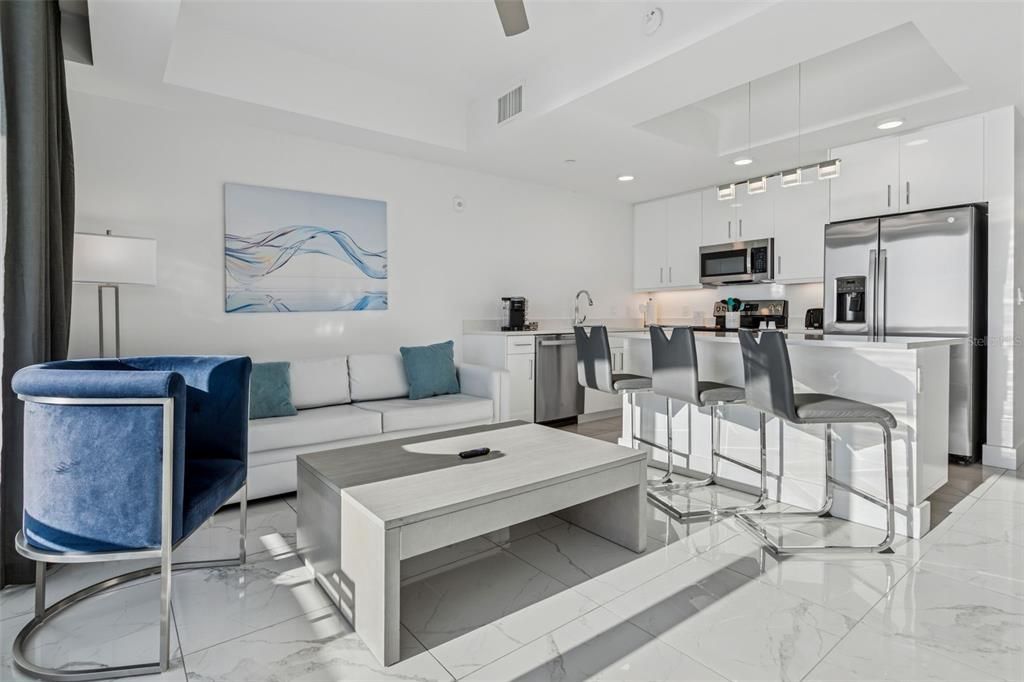 待售: $970,000 (2 贝兹, 2 浴室, 992 平方英尺)