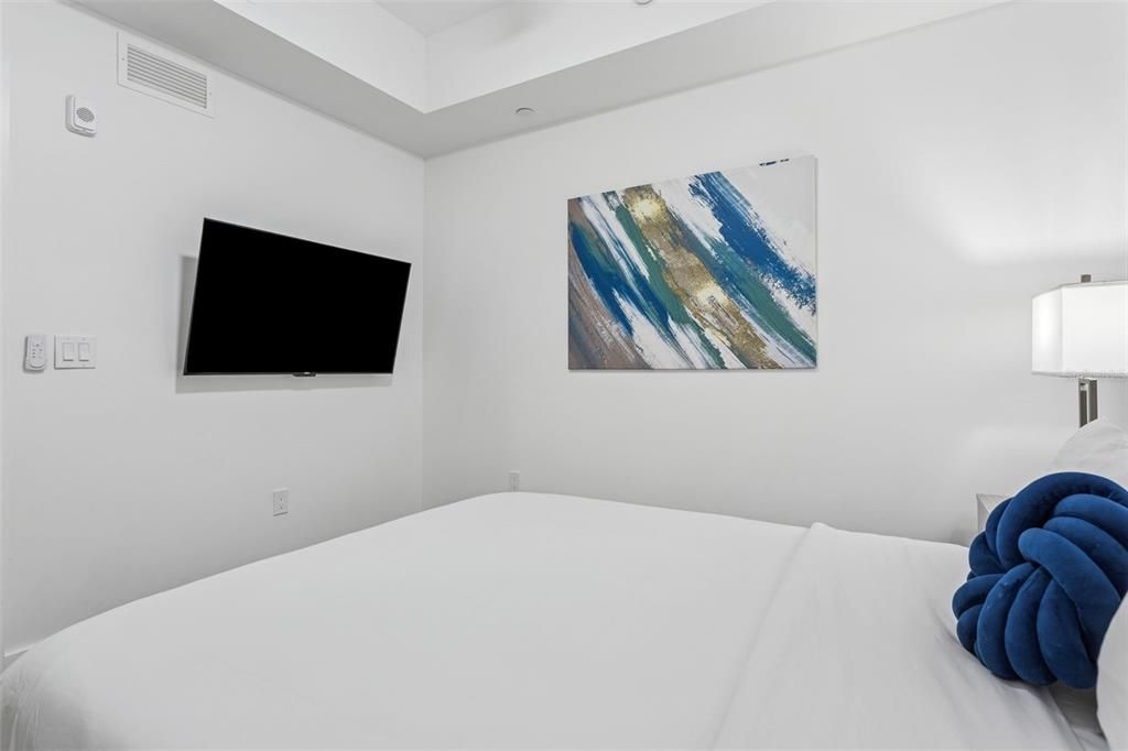 待售: $970,000 (2 贝兹, 2 浴室, 992 平方英尺)