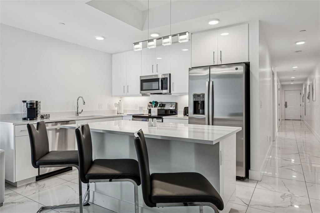 待售: $970,000 (2 贝兹, 2 浴室, 992 平方英尺)