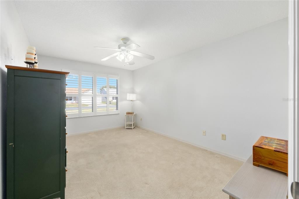 For Sale: $319,900 (2 beds, 2 baths, 1248 Square Feet)