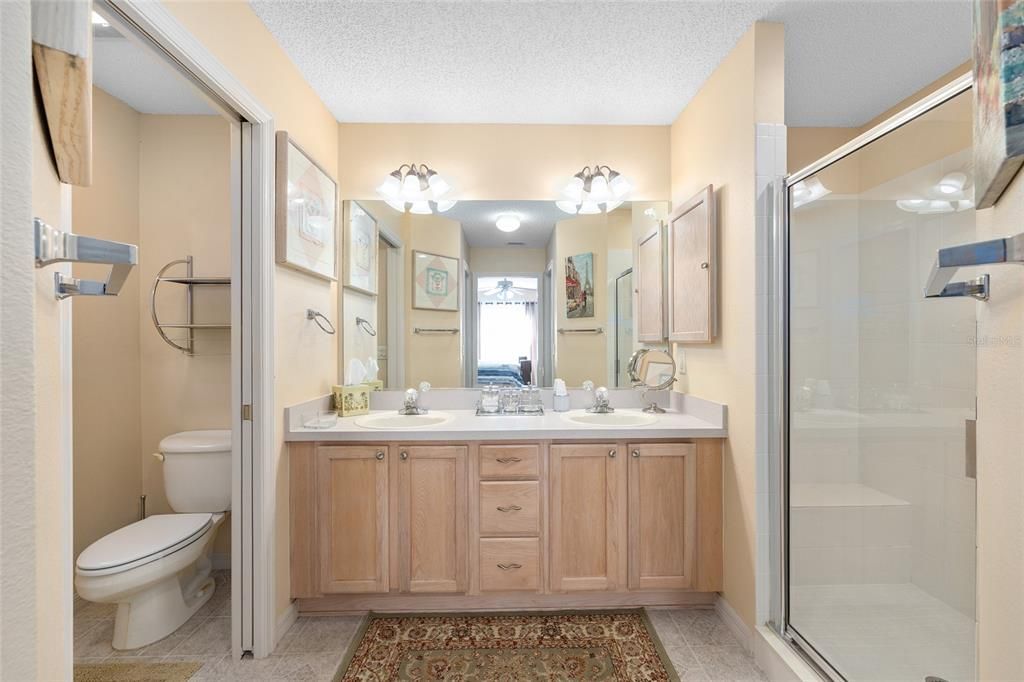 For Sale: $319,900 (2 beds, 2 baths, 1248 Square Feet)