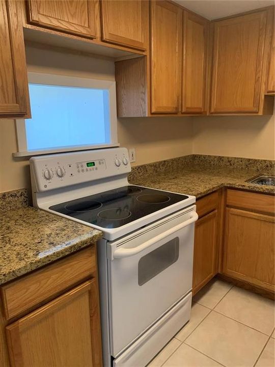 For Rent: $2,600 (1 beds, 1 baths, 775 Square Feet)