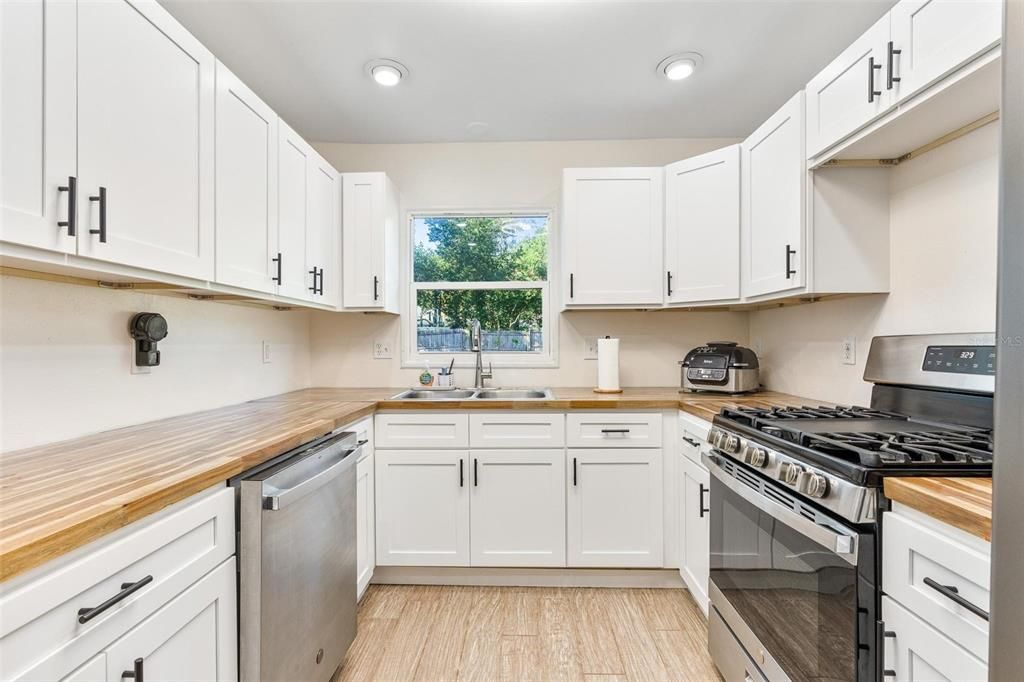 En Venta: $298,999 (3 camas, 2 baños, 1224 Pies cuadrados)