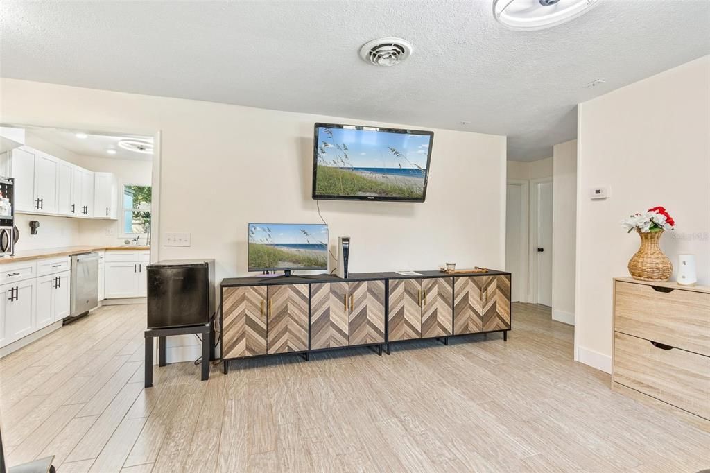 En Venta: $298,999 (3 camas, 2 baños, 1224 Pies cuadrados)