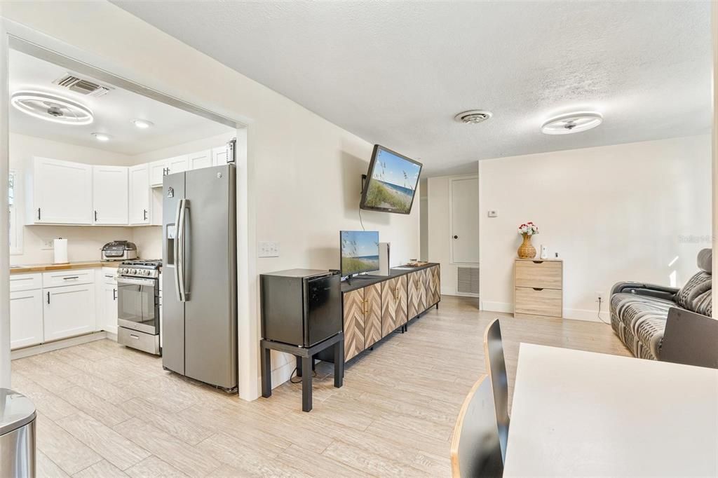 En Venta: $298,999 (3 camas, 2 baños, 1224 Pies cuadrados)