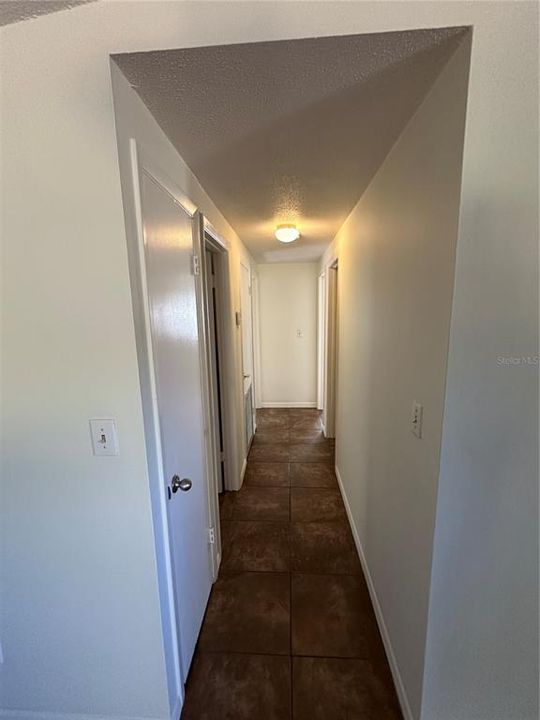 出租: $1,700 (3 贝兹, 1 浴室, 1095 平方英尺)