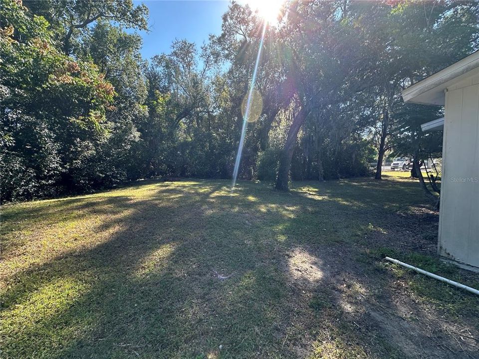 出租: $1,700 (3 贝兹, 1 浴室, 1095 平方英尺)