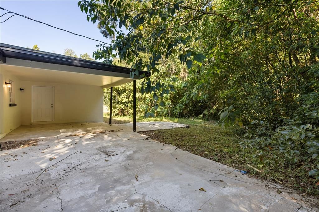 For Sale: $309,900 (3 beds, 3 baths, 2239 Square Feet)