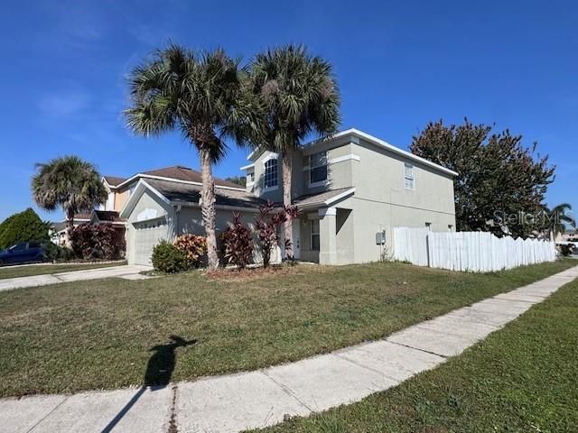 Active With Contract: $350,000 (4 beds, 2 baths, 1900 Square Feet)