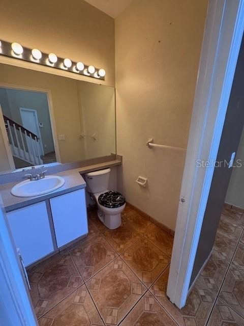 Active With Contract: $350,000 (4 beds, 2 baths, 1900 Square Feet)