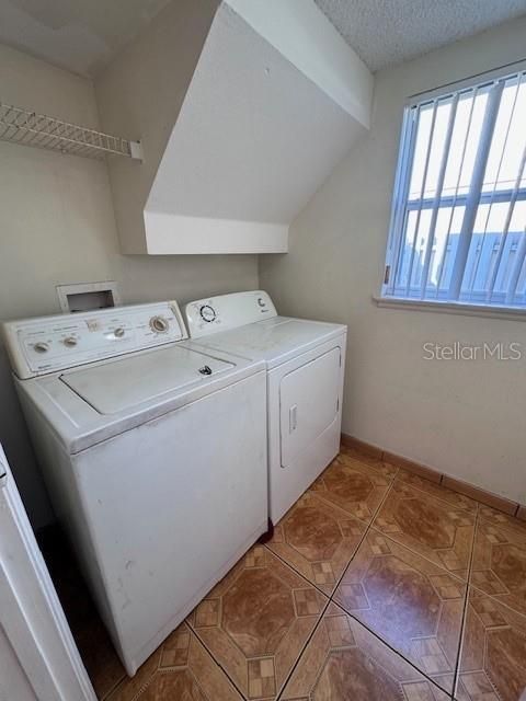 Active With Contract: $350,000 (4 beds, 2 baths, 1900 Square Feet)