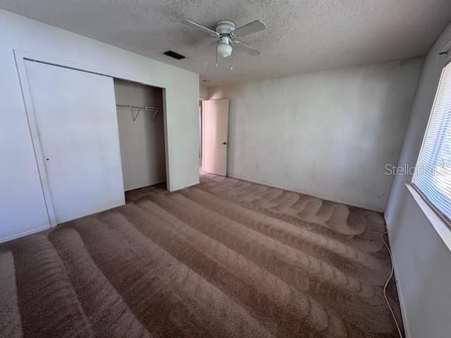 Active With Contract: $350,000 (4 beds, 2 baths, 1900 Square Feet)