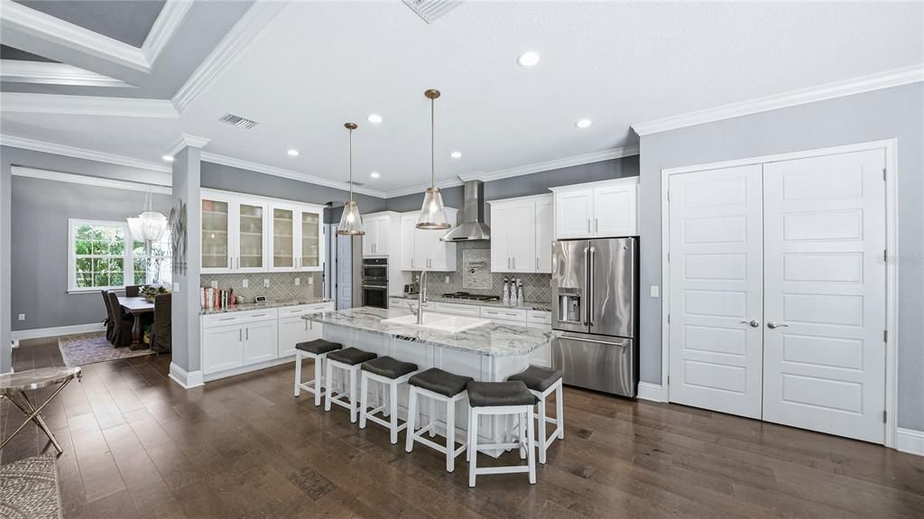 For Sale: $1,400,000 (4 beds, 3 baths, 3498 Square Feet)