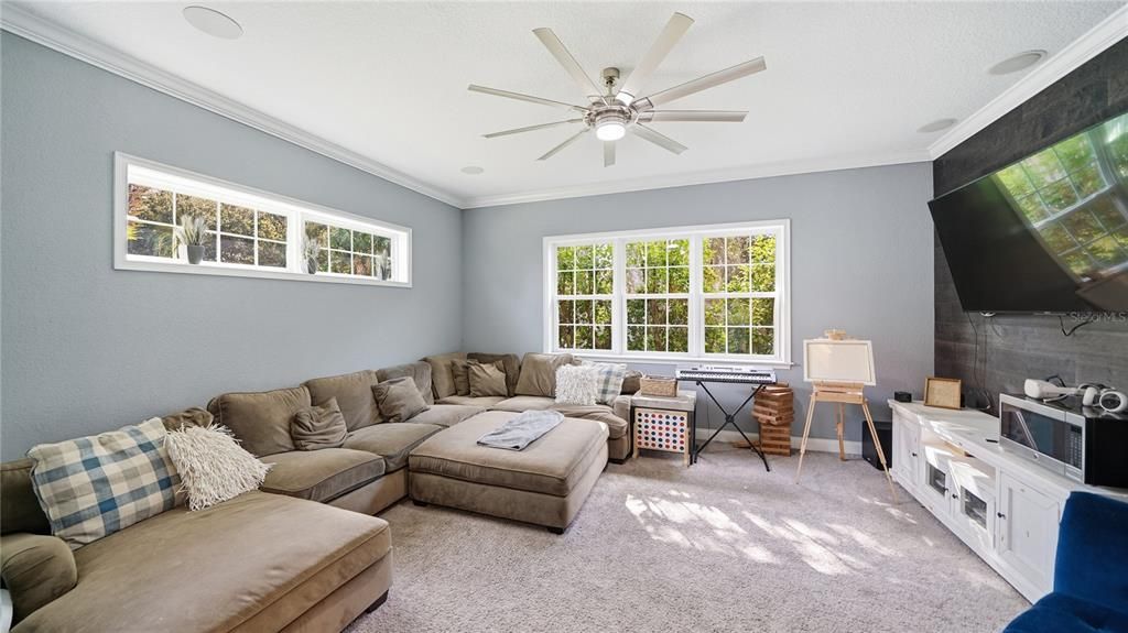 For Sale: $1,400,000 (4 beds, 3 baths, 3498 Square Feet)