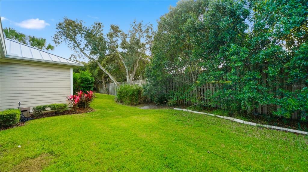 For Sale: $1,400,000 (4 beds, 3 baths, 3498 Square Feet)