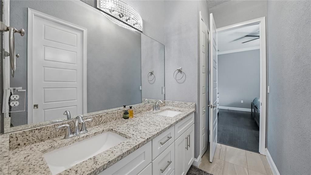 For Sale: $1,400,000 (4 beds, 3 baths, 3498 Square Feet)