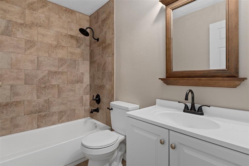 En Venta: $424,900 (3 camas, 2 baños, 1512 Pies cuadrados)