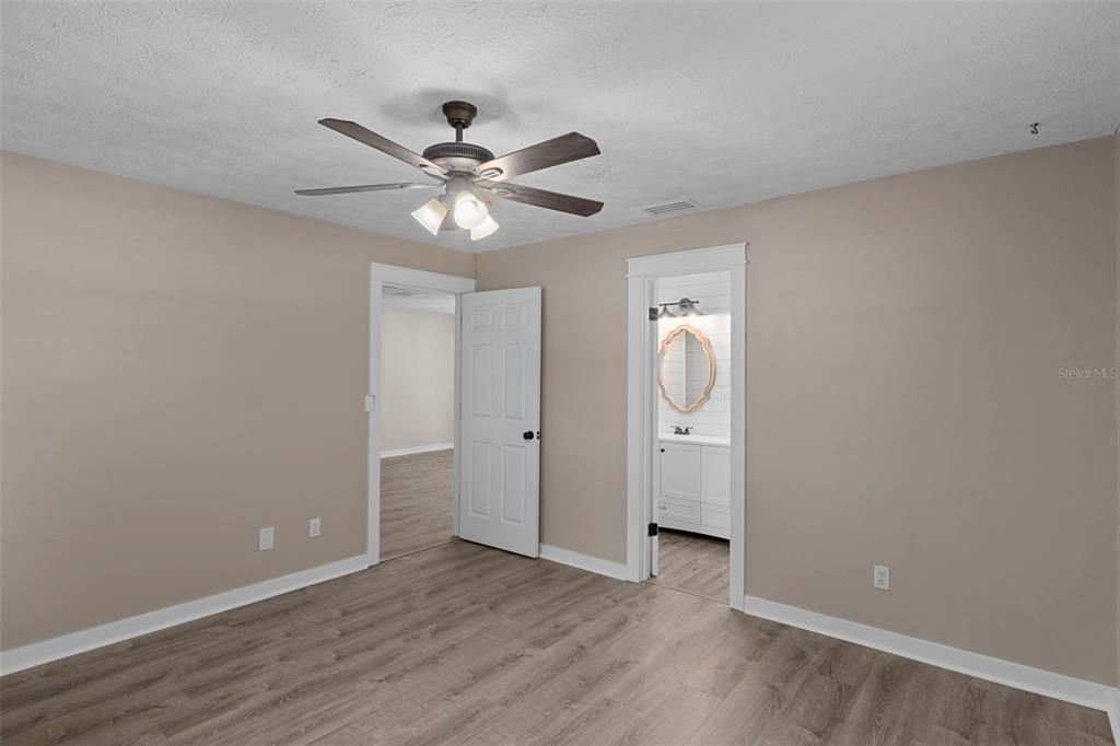 En Venta: $424,900 (3 camas, 2 baños, 1512 Pies cuadrados)