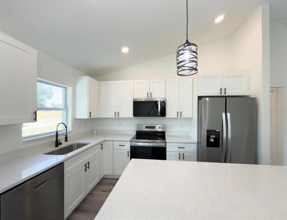 En Venta: $274,800 (3 camas, 2 baños, 1465 Pies cuadrados)