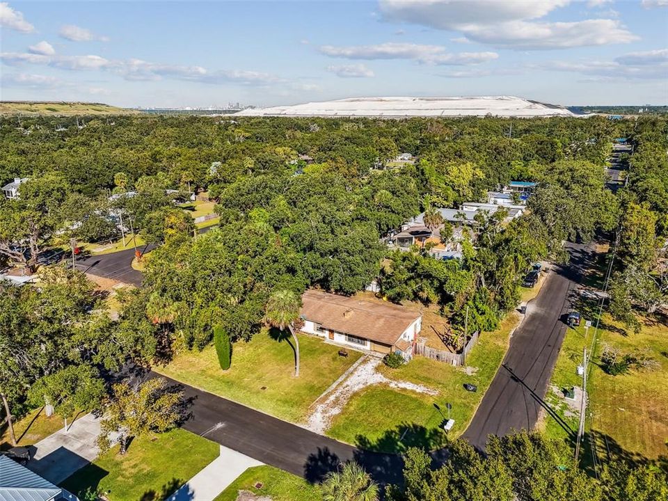 待售: $250,000 (3 贝兹, 1 浴室, 1920 平方英尺)