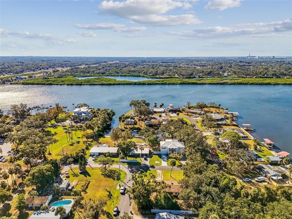 待售: $250,000 (3 贝兹, 1 浴室, 1920 平方英尺)