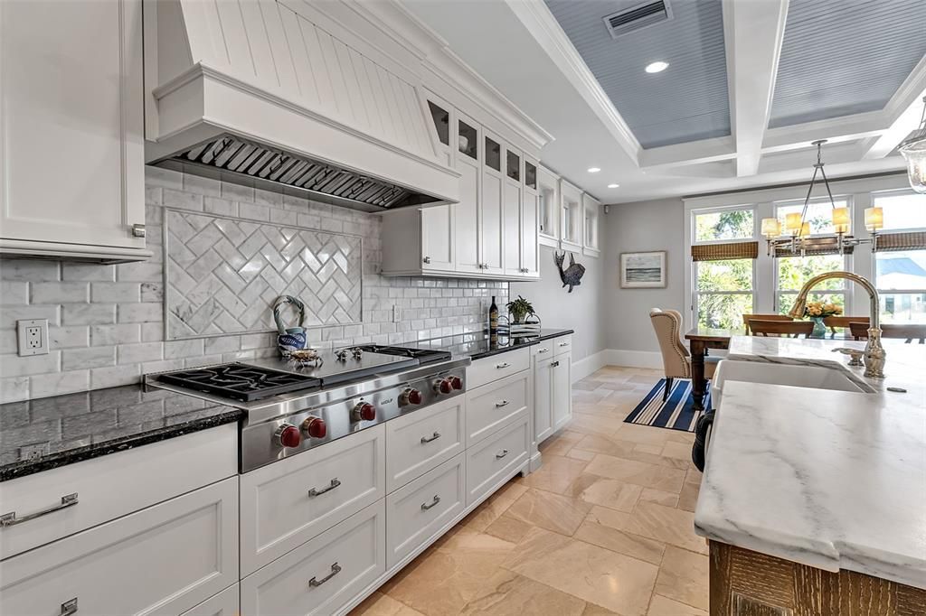 En Venta: $3,950,000 (4 camas, 3 baños, 4330 Pies cuadrados)