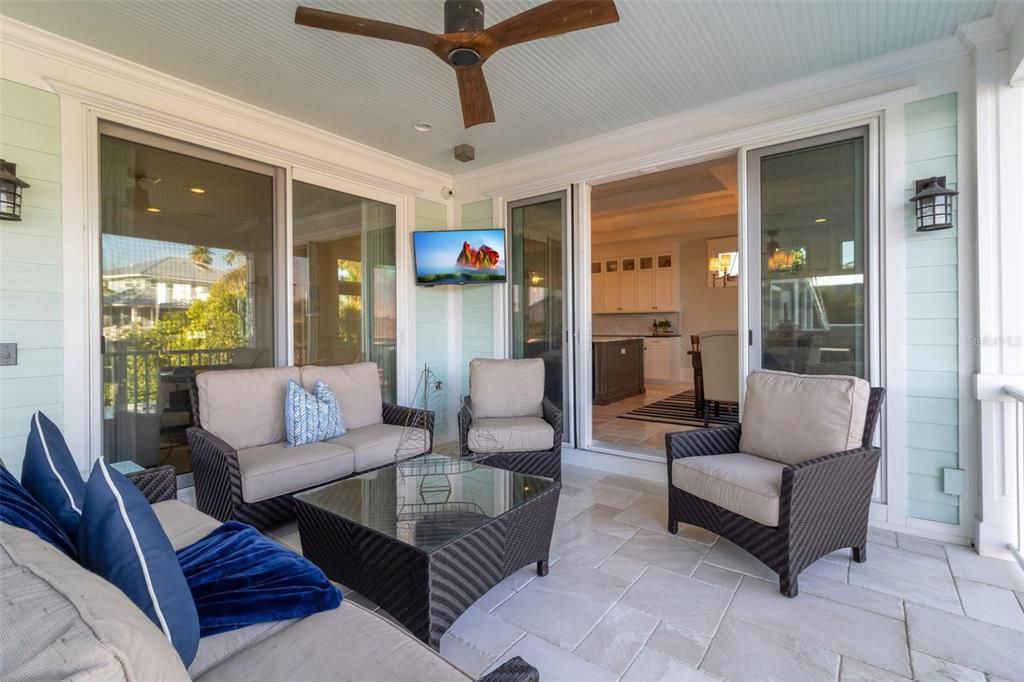 En Venta: $3,950,000 (4 camas, 3 baños, 4330 Pies cuadrados)