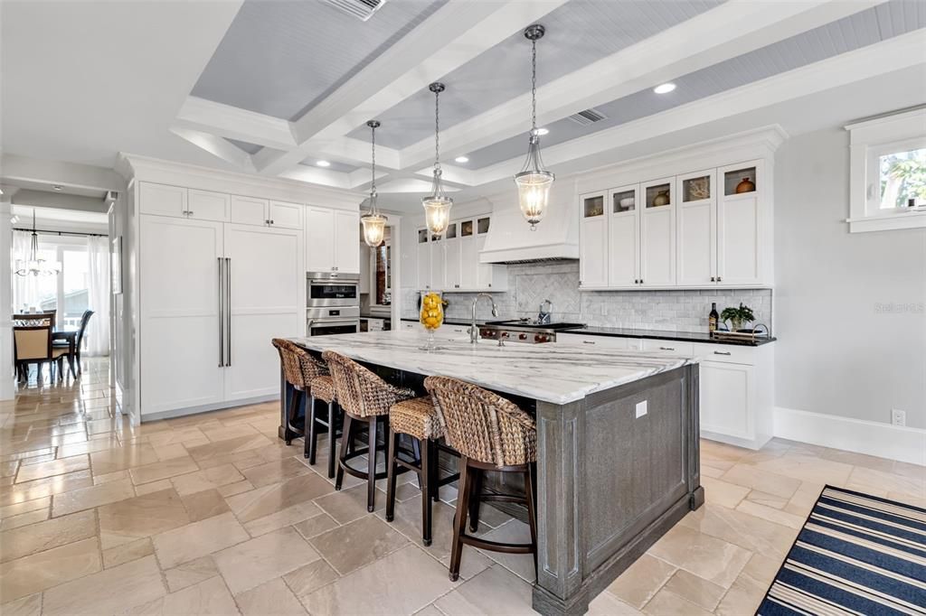 En Venta: $3,950,000 (4 camas, 3 baños, 4330 Pies cuadrados)