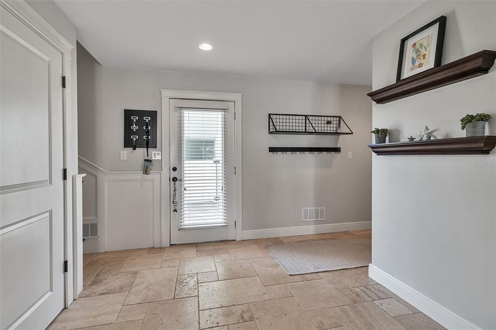 En Venta: $3,950,000 (4 camas, 3 baños, 4330 Pies cuadrados)