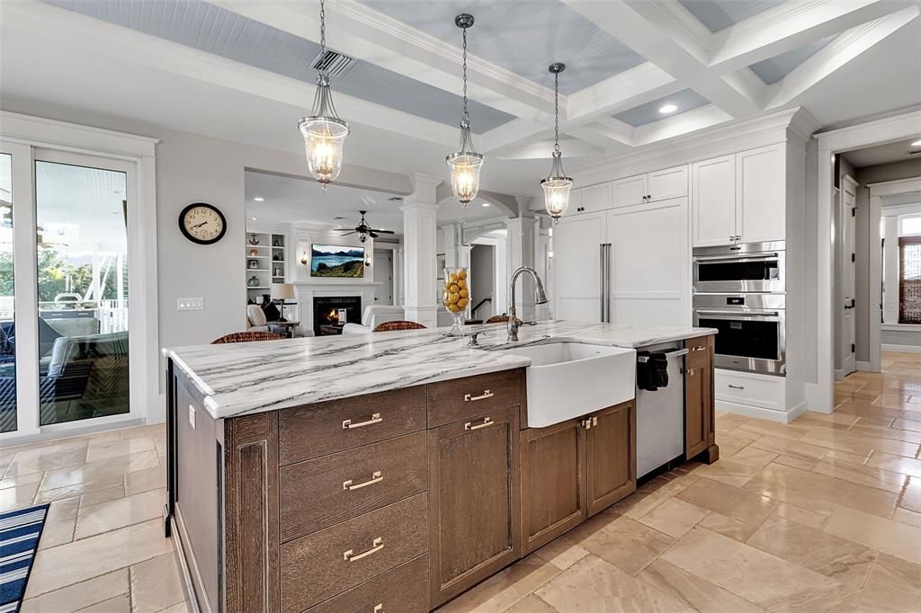 En Venta: $3,950,000 (4 camas, 3 baños, 4330 Pies cuadrados)