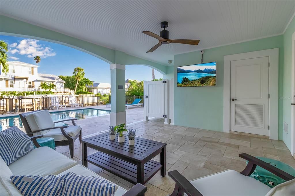 En Venta: $3,950,000 (4 camas, 3 baños, 4330 Pies cuadrados)