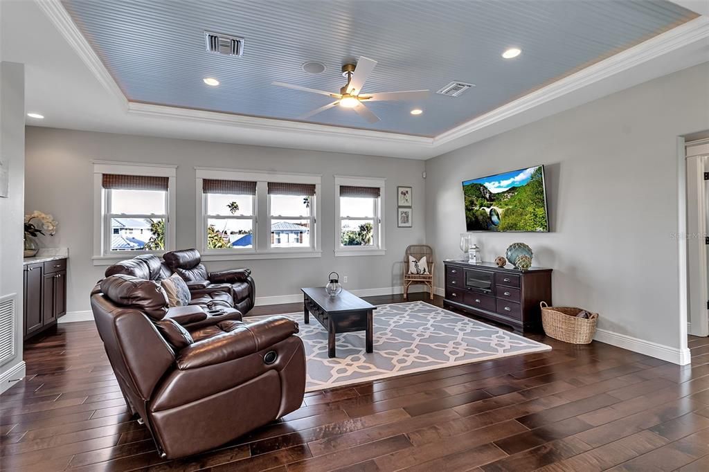 En Venta: $3,950,000 (4 camas, 3 baños, 4330 Pies cuadrados)