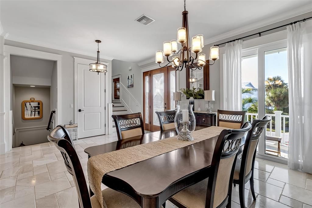 En Venta: $3,950,000 (4 camas, 3 baños, 4330 Pies cuadrados)