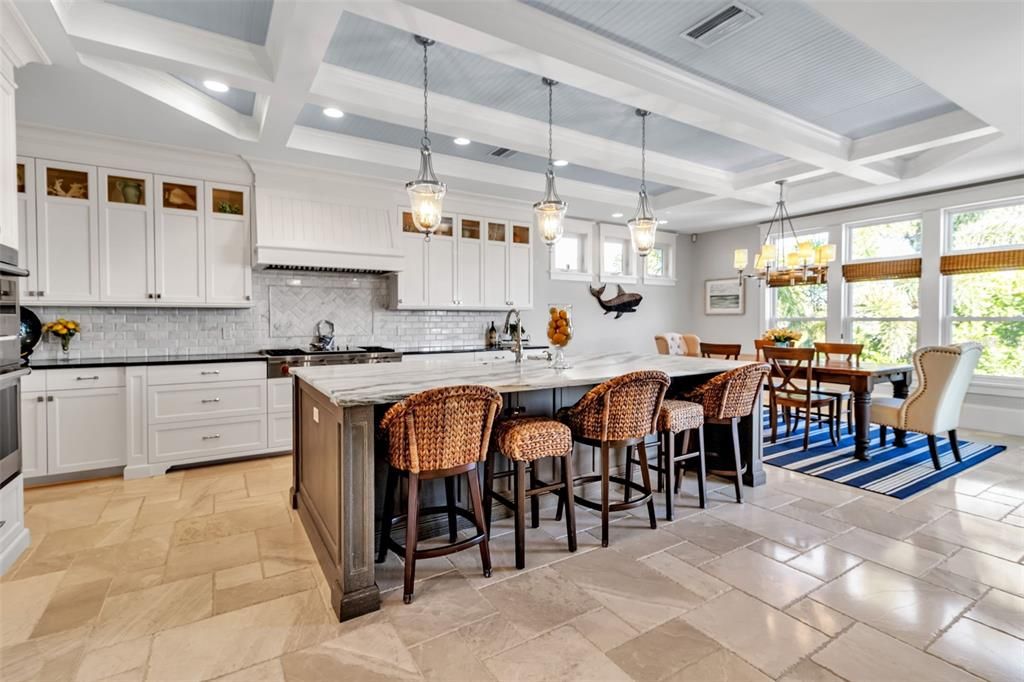 En Venta: $3,950,000 (4 camas, 3 baños, 4330 Pies cuadrados)