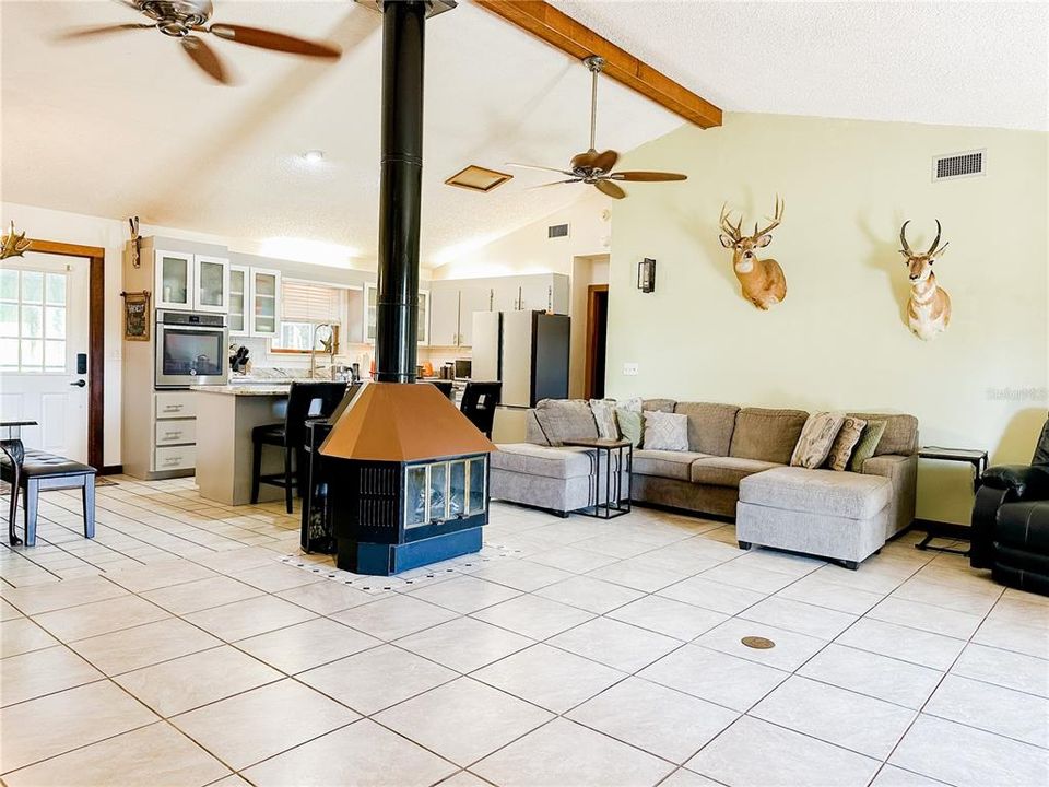 待售: $498,000 (3 贝兹, 2 浴室, 1680 平方英尺)